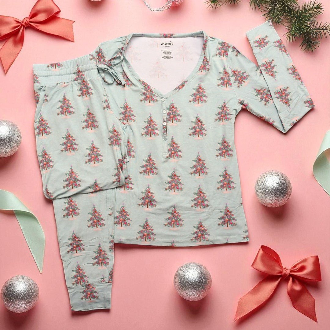 Tinsel Tidings | Women's Modal Pajama Set - Bunny Knots
