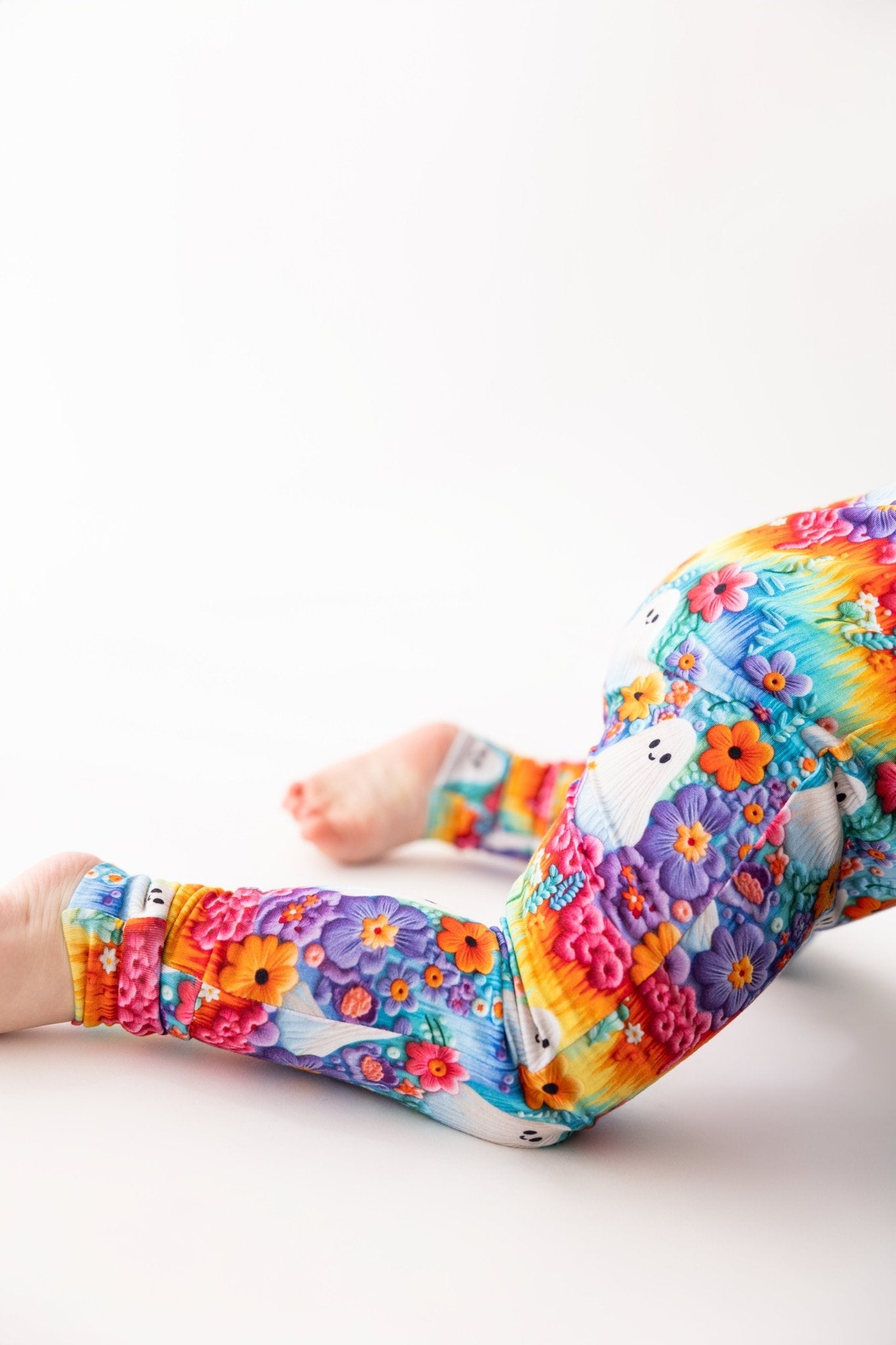 Little Haunts | Modal Convertible Zippy - Bunny Knots