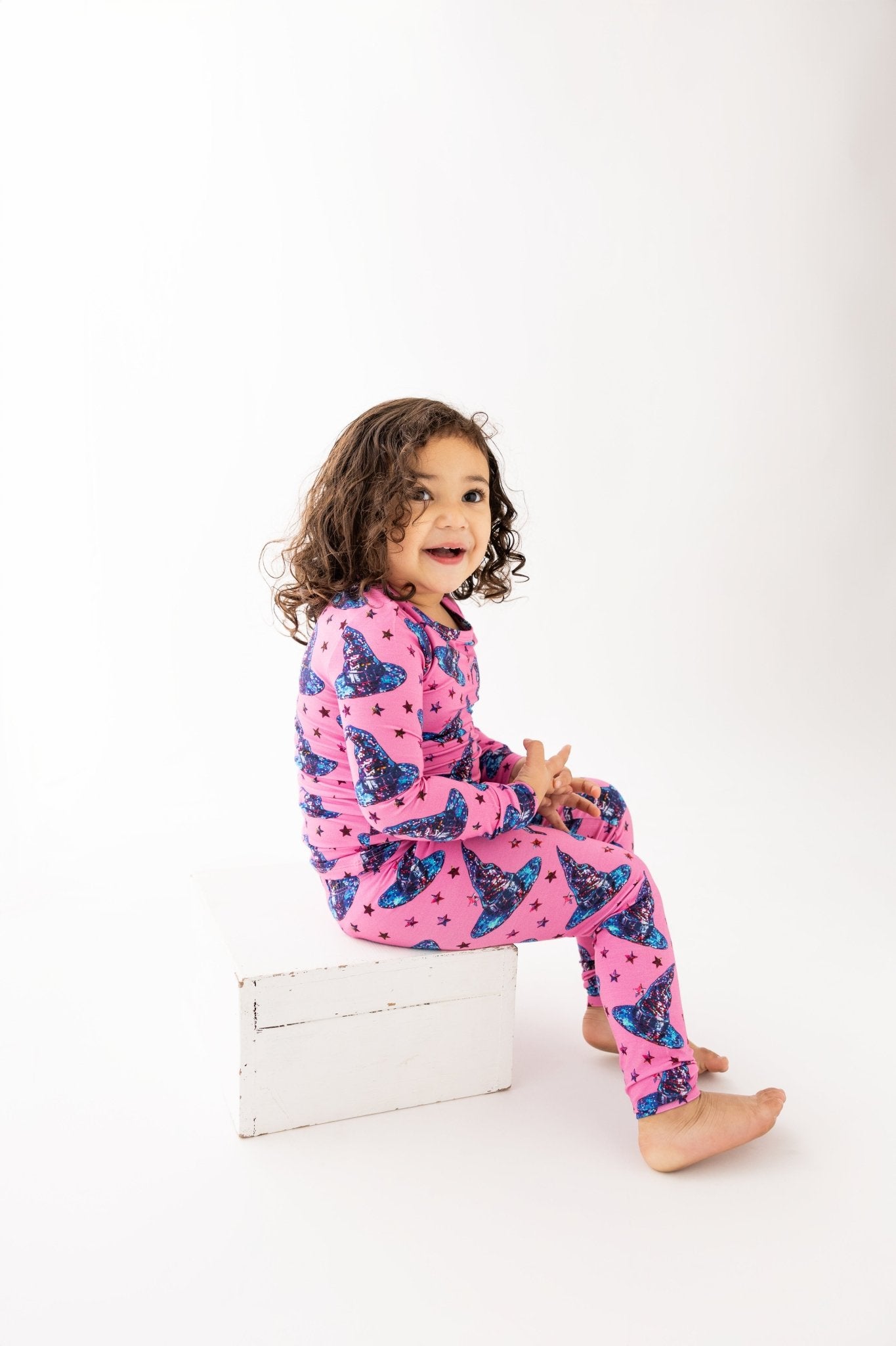 Bedazzled Bruja | 2 - Piece Pajama Lounge Set - Bunny Knots