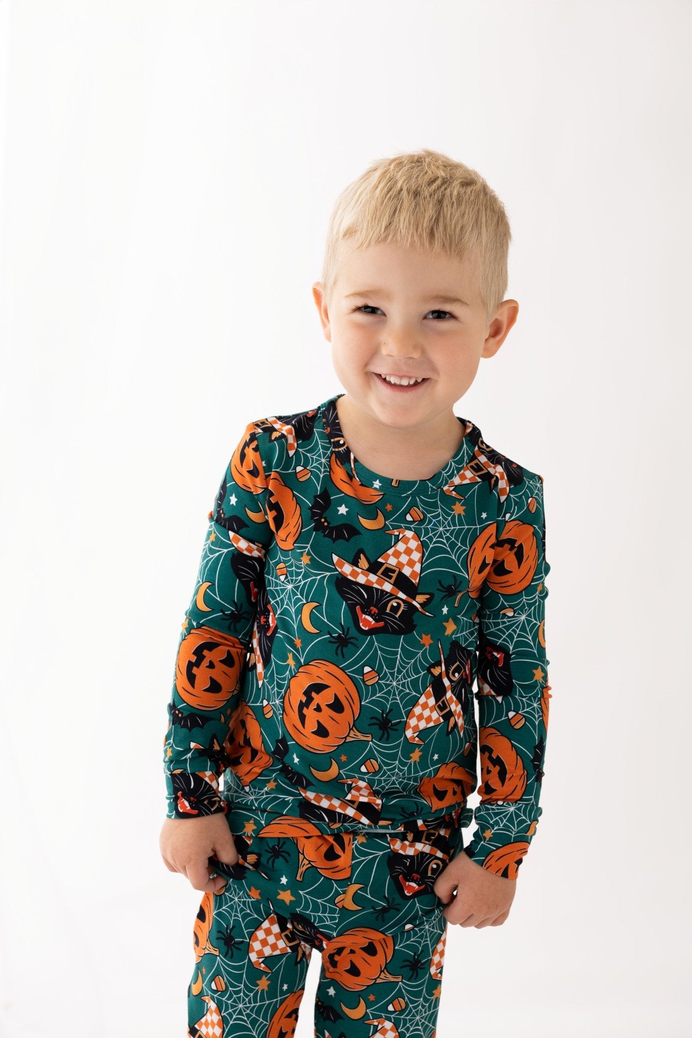 Scaredy Cat | 2 - Piece Pajama Lounge Set - Bunny Knots