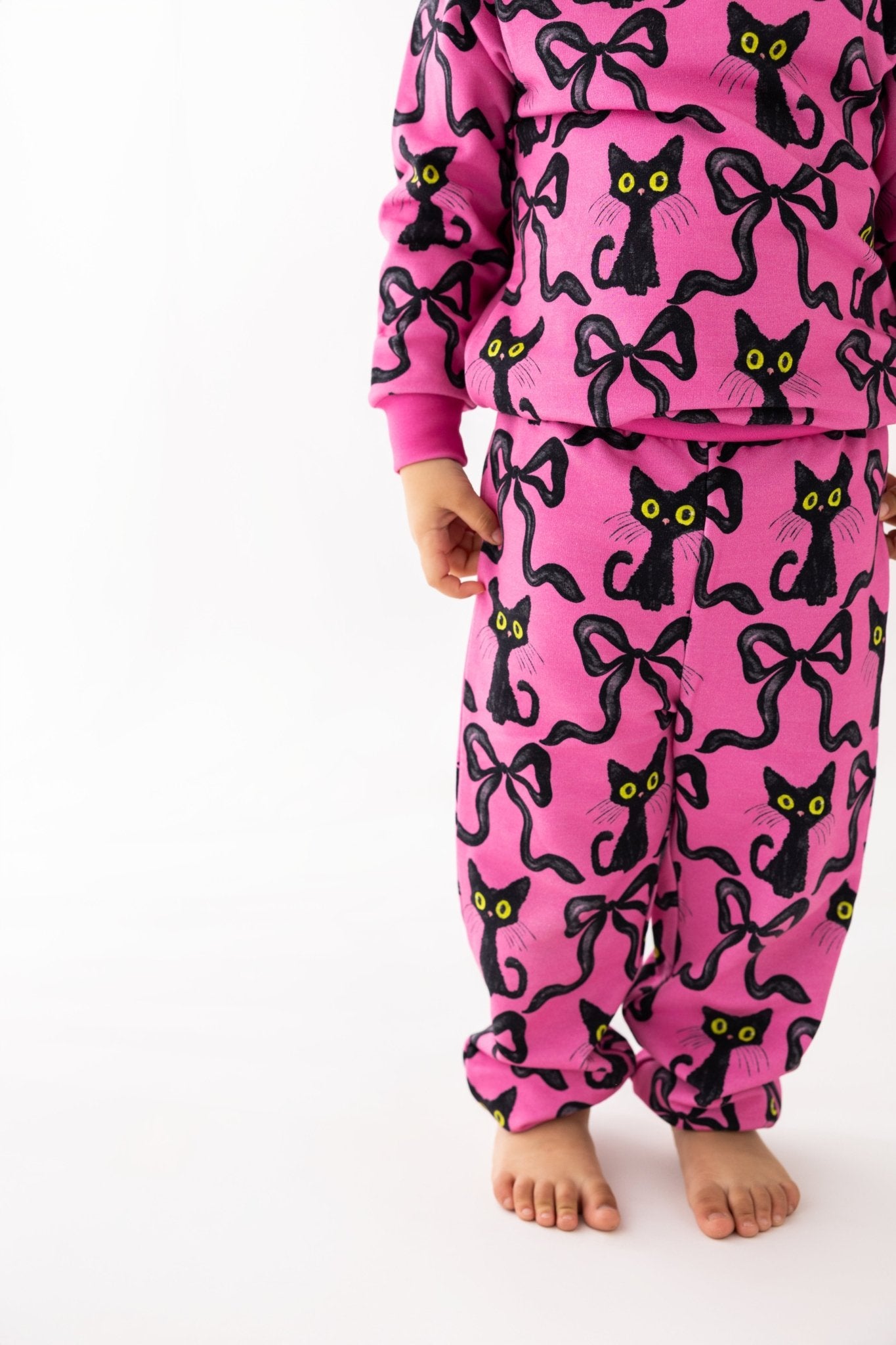 Midnight Watcher | Jogger Set - Bunny Knots