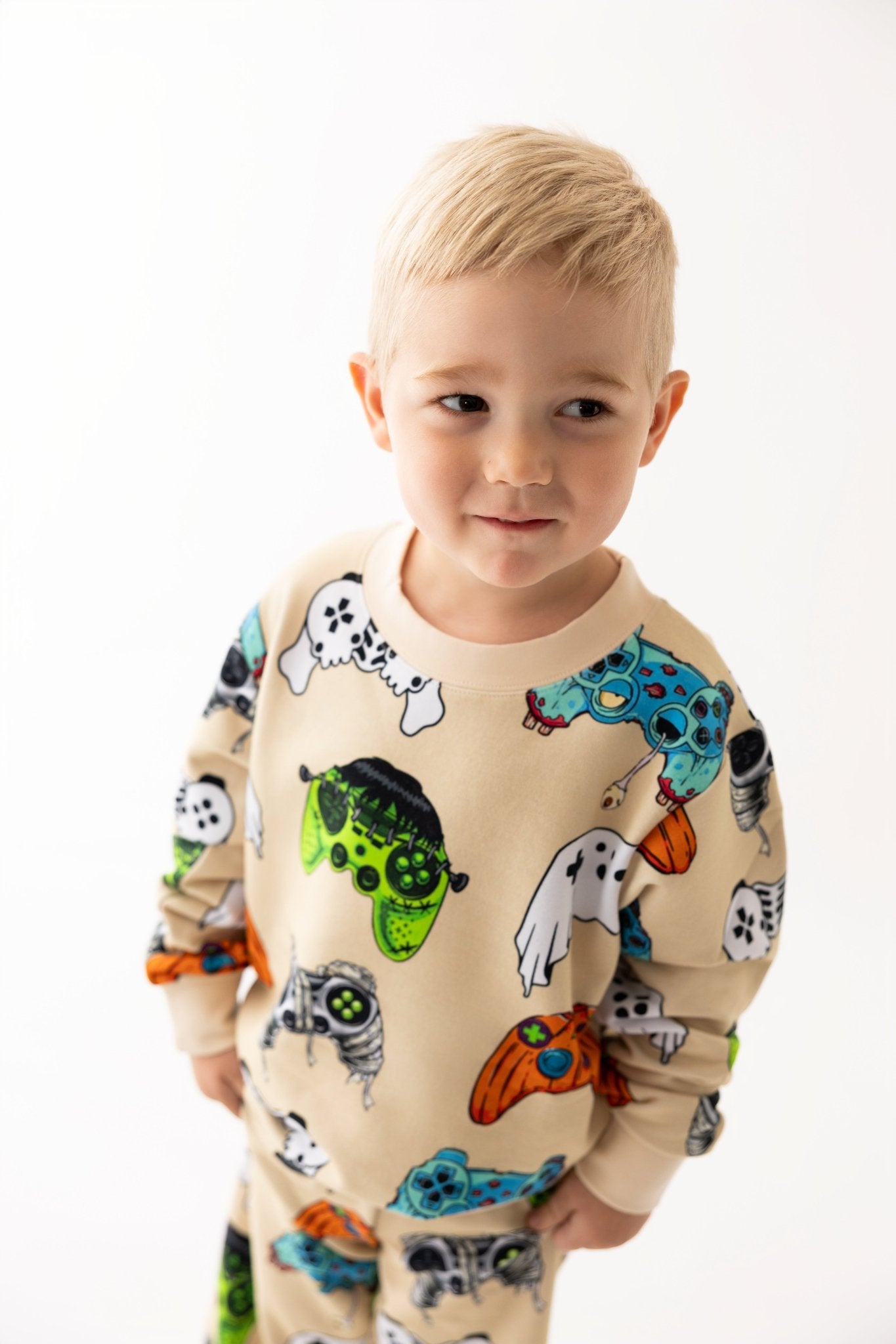 Monster Quest | Jogger Set - Bunny Knots