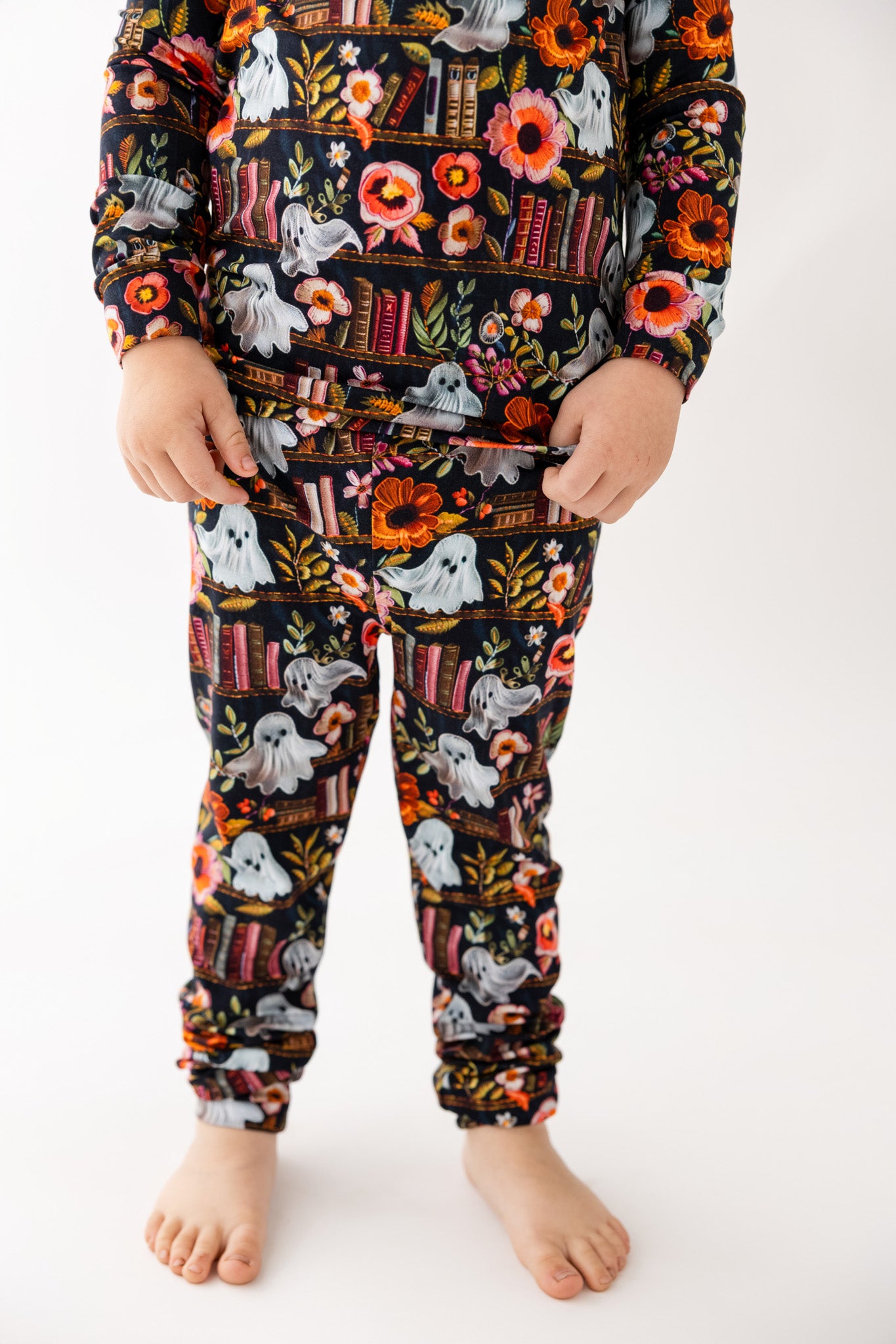 Novel Spook | 2-Piece Pajama Lounge Set