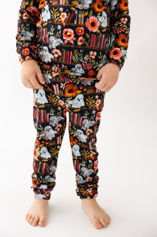 Novel Spook | 2-Piece Pajama Lounge Set