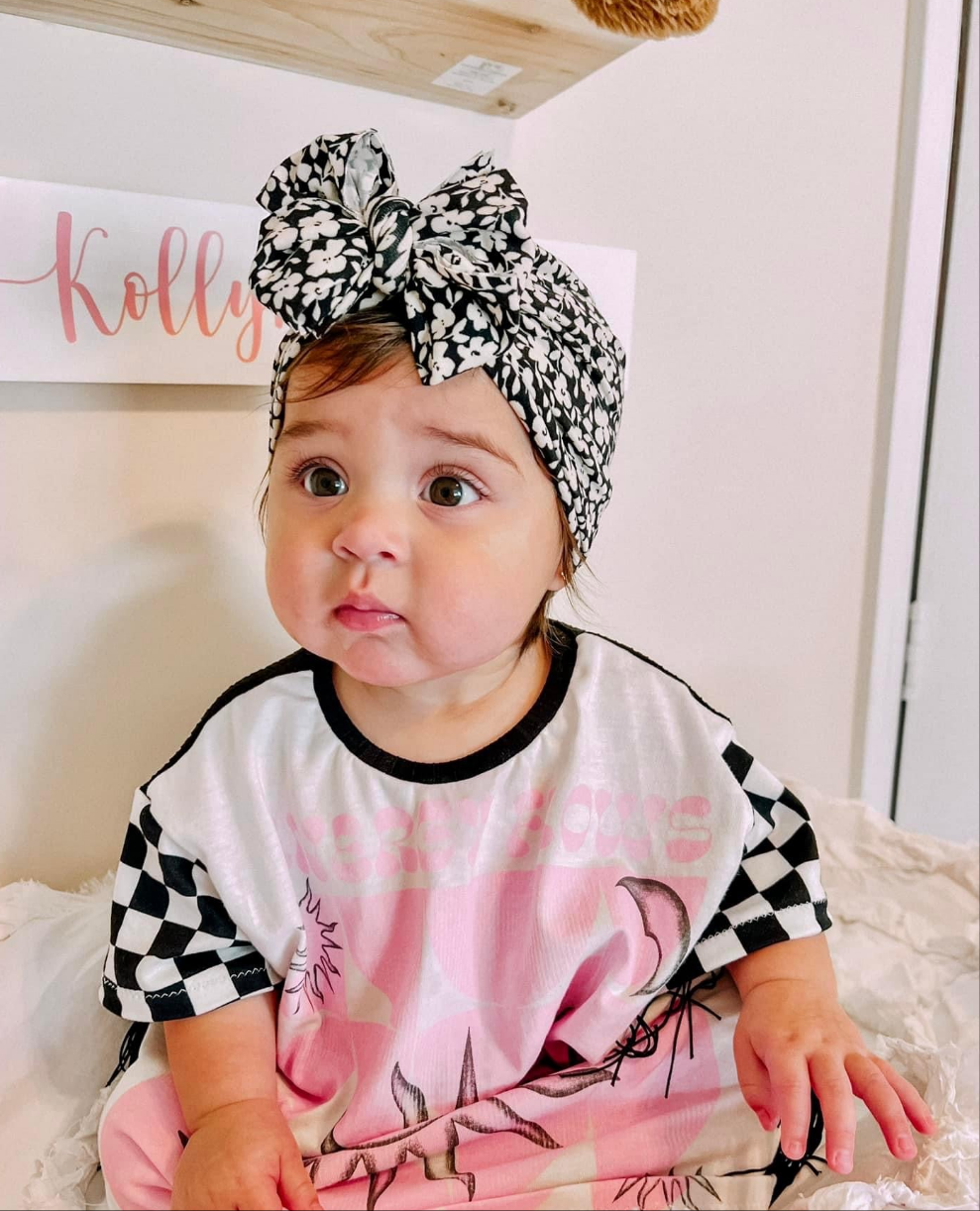 Cassady | Black & White Floral |Classic Headwrap