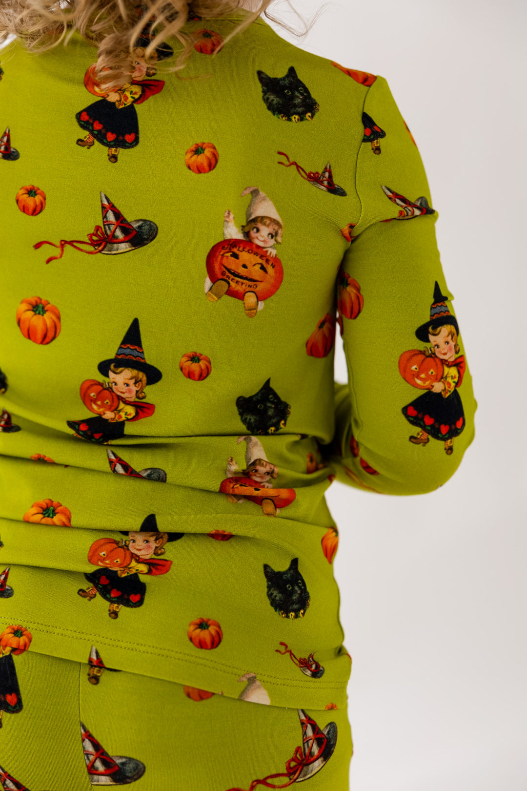 Halloween Greetings | 2 - Piece Pajama Lounge Set - Bunny Knots