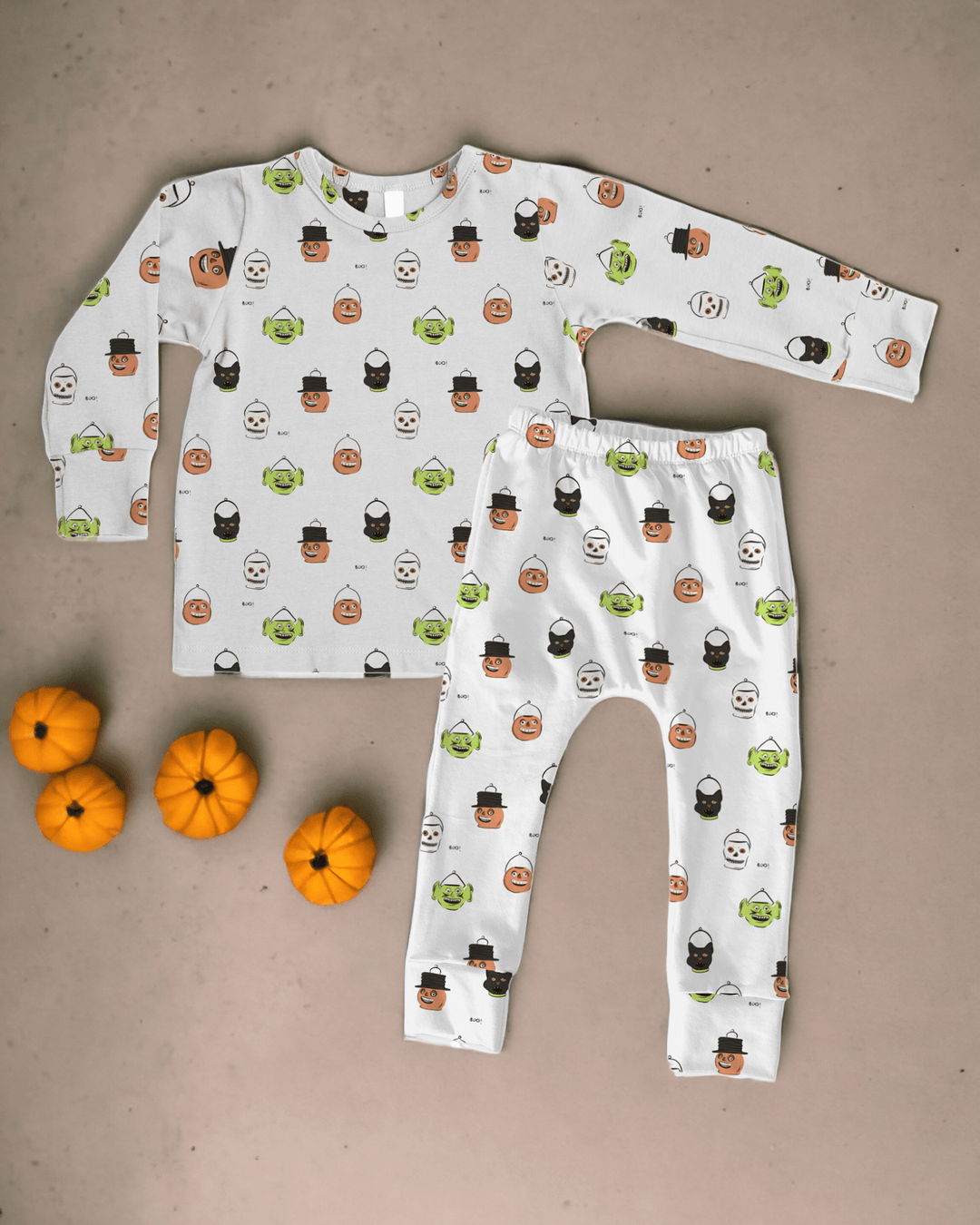 Trick - Or - Treat Smell My Feetsies | Bamboo Long Sleeve Loungewear Set - Bunny Knots